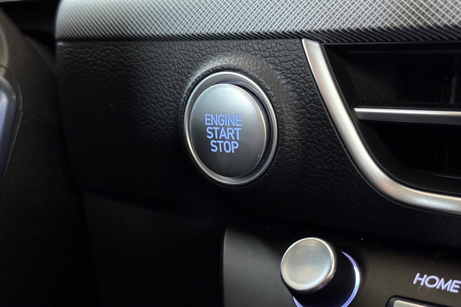 Used 2025 Hyundai Sonata SEL FWD image 21