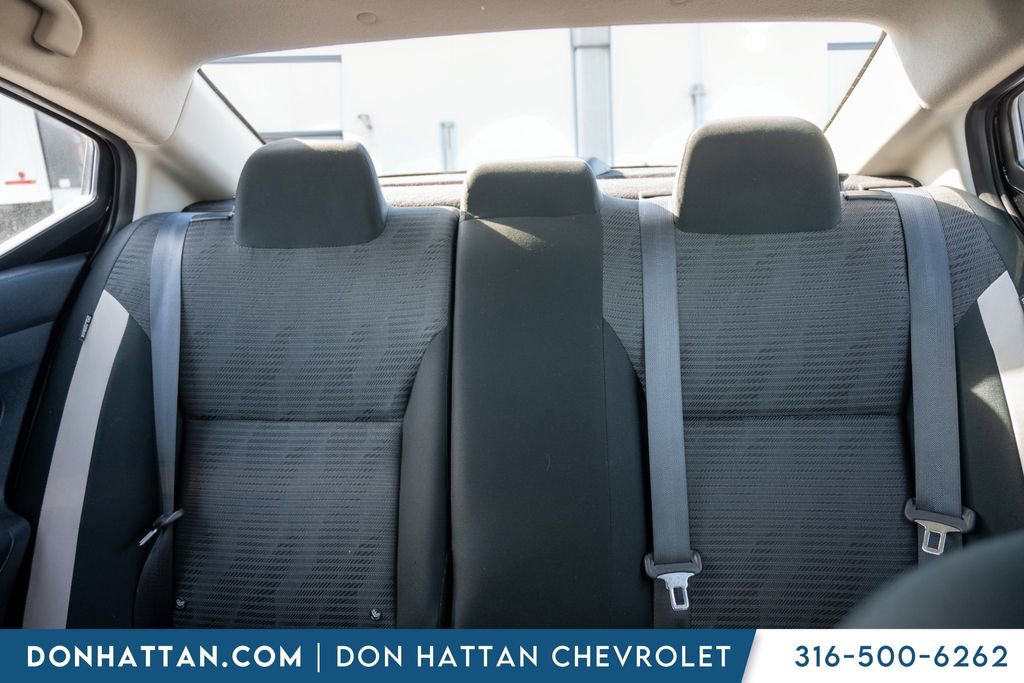 Used 2021 Nissan Versa SV image 17