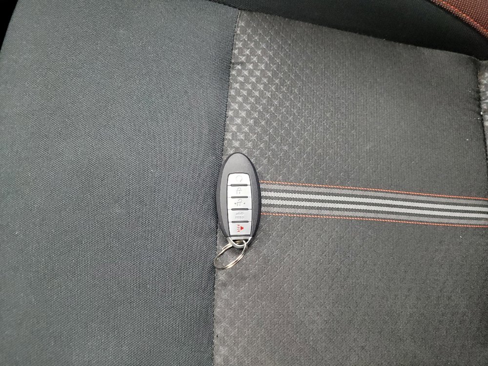 Used 2023 Nissan Versa SR w/ Trunk Package image 32