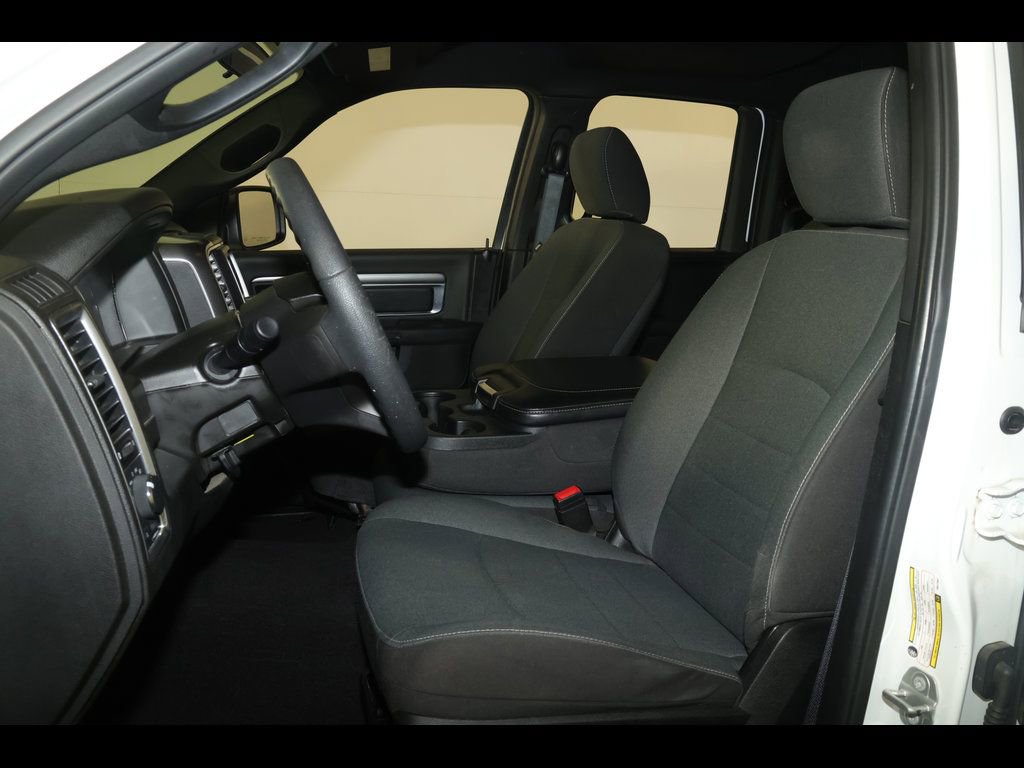 Used 2023 RAM 1500 Classic Warlock image 24