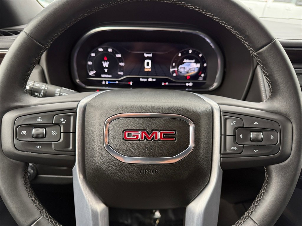 Used 2023 GMC Yukon SLE image 26
