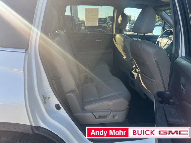 Used 2017 Honda Pilot Touring image 43