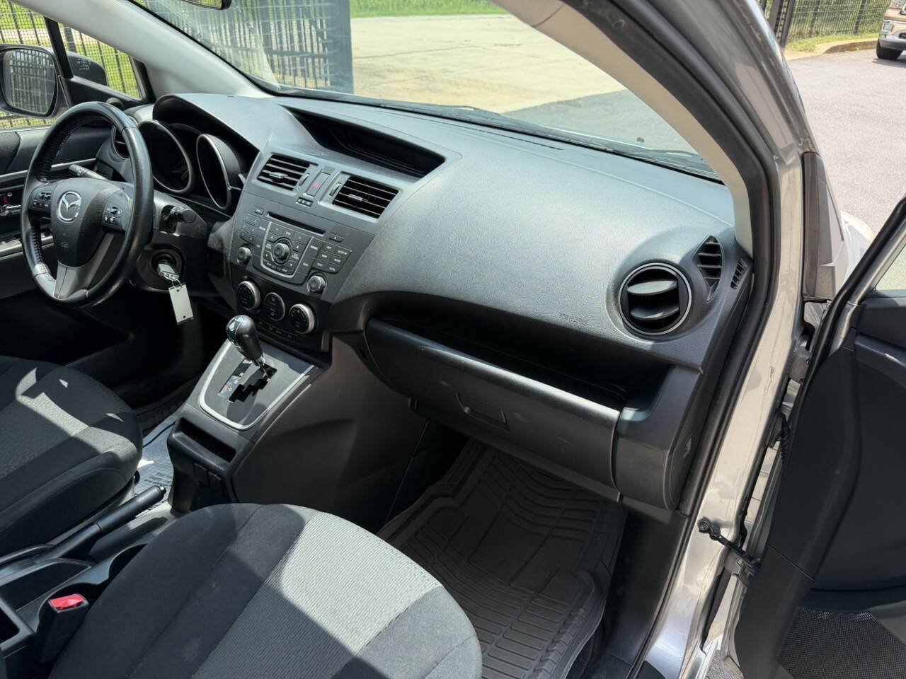 Used 2012 MAZDA MAZDA5 Touring w/ Moonroof & Audio Pkg FWD image 18
