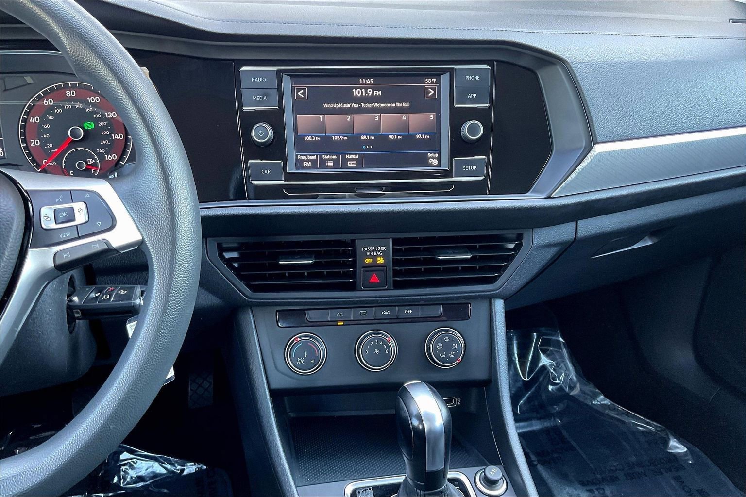 Used 2019 Volkswagen Jetta S w/ Driver Assistance Package image 9