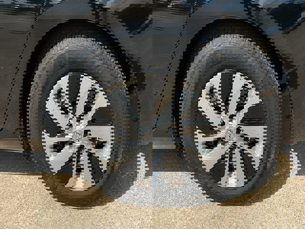 Used 2024 Nissan Altima 2.5 S image 8
