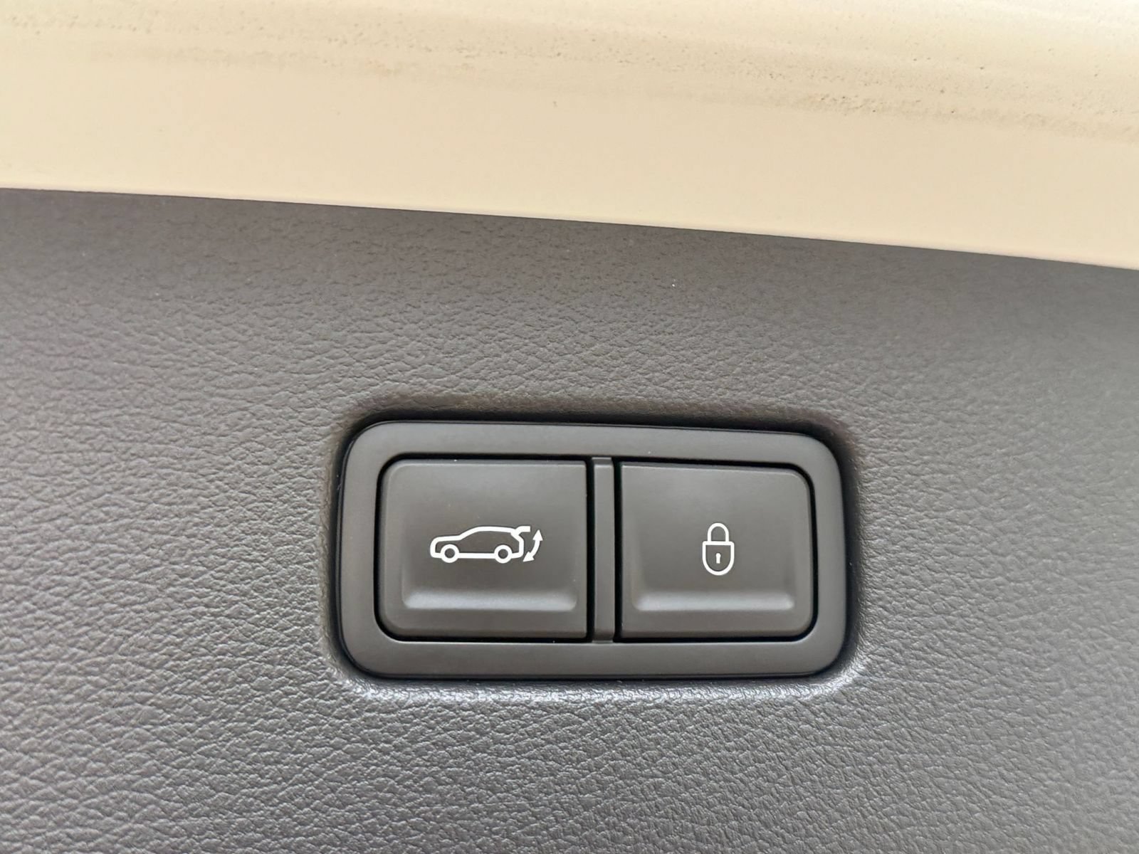 Used 2026 Genesis GV80 2.5T AWD/4WD image 24