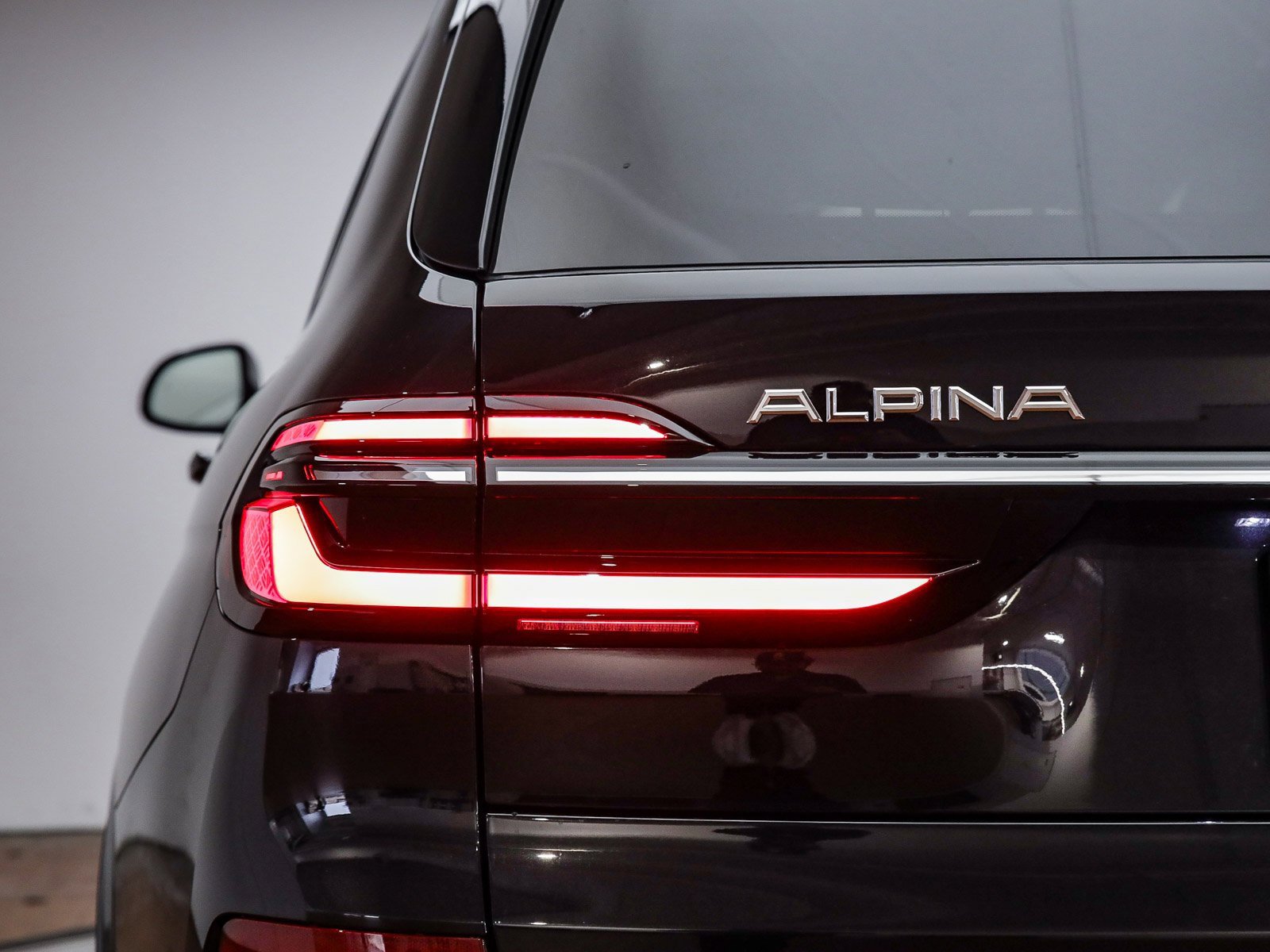 New 2026 BMW ALPINA XB7 image 10