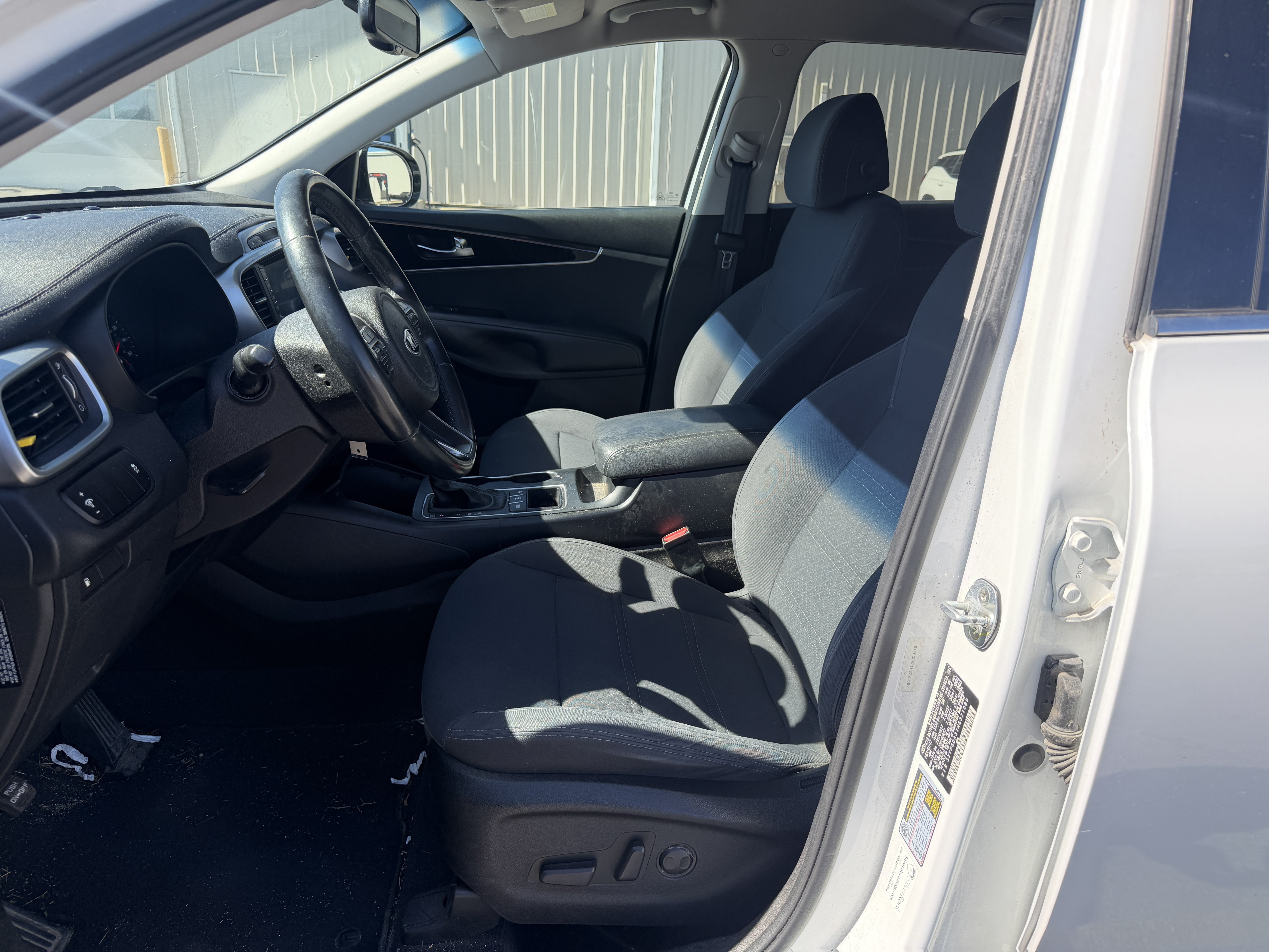 Used 2017 Kia Sorento AWD w/ LX Convenience Package image 10