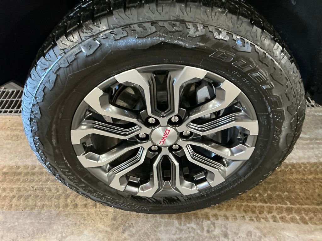 Certified 2023 GMC Canyon Denali AWD/4WD image 11