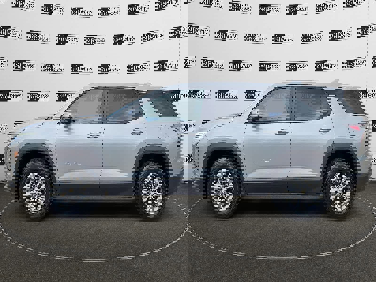 Used 2026 Chevrolet Equinox LT image 3