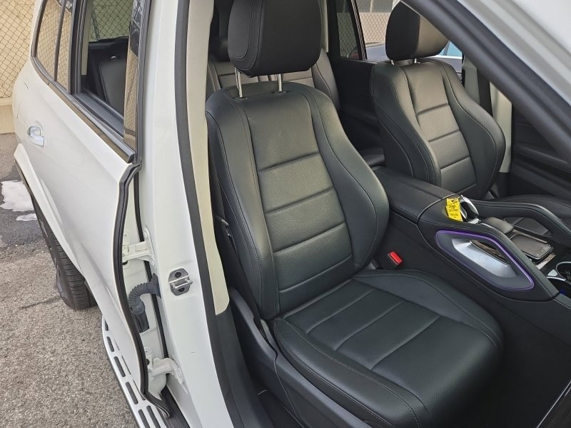Used 2023 Mercedes-Benz GLS 450 4MATIC image 6