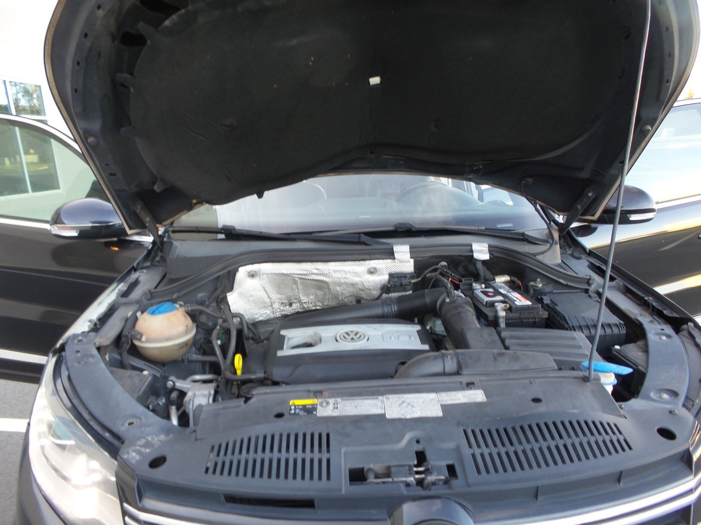 Used 2015 Volkswagen Tiguan R-Line image 54