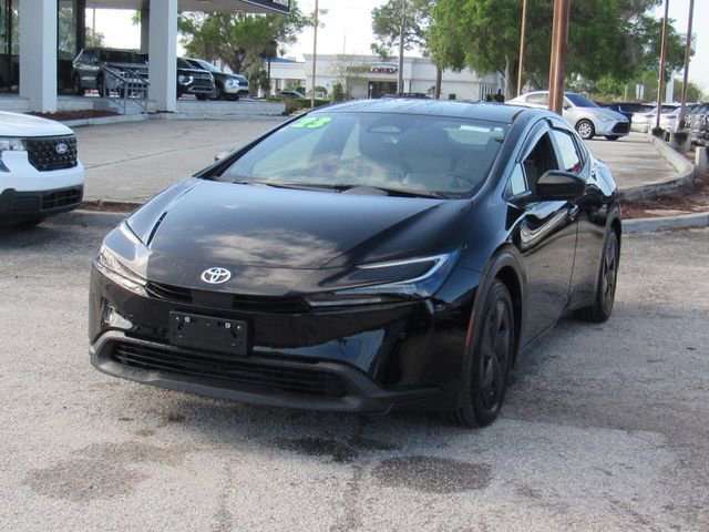 Used 2023 Toyota Prius LE image 7