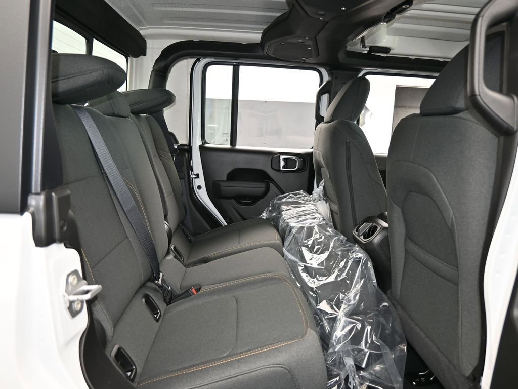 New 2026 Jeep Gladiator Sport AWD/4WD image 33