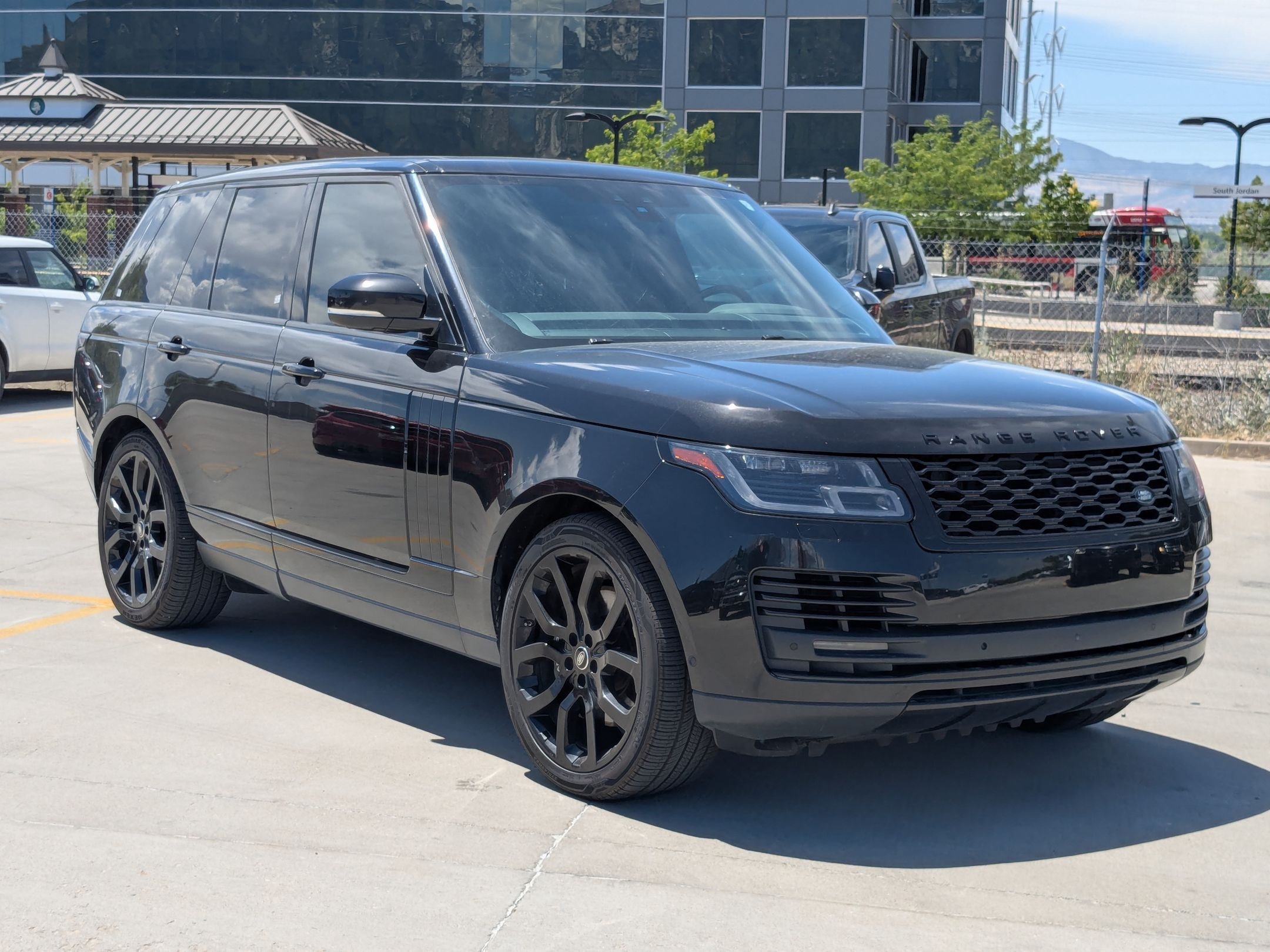 Used 2020 Land Rover Range Rover HSE AWD/4WD image 7
