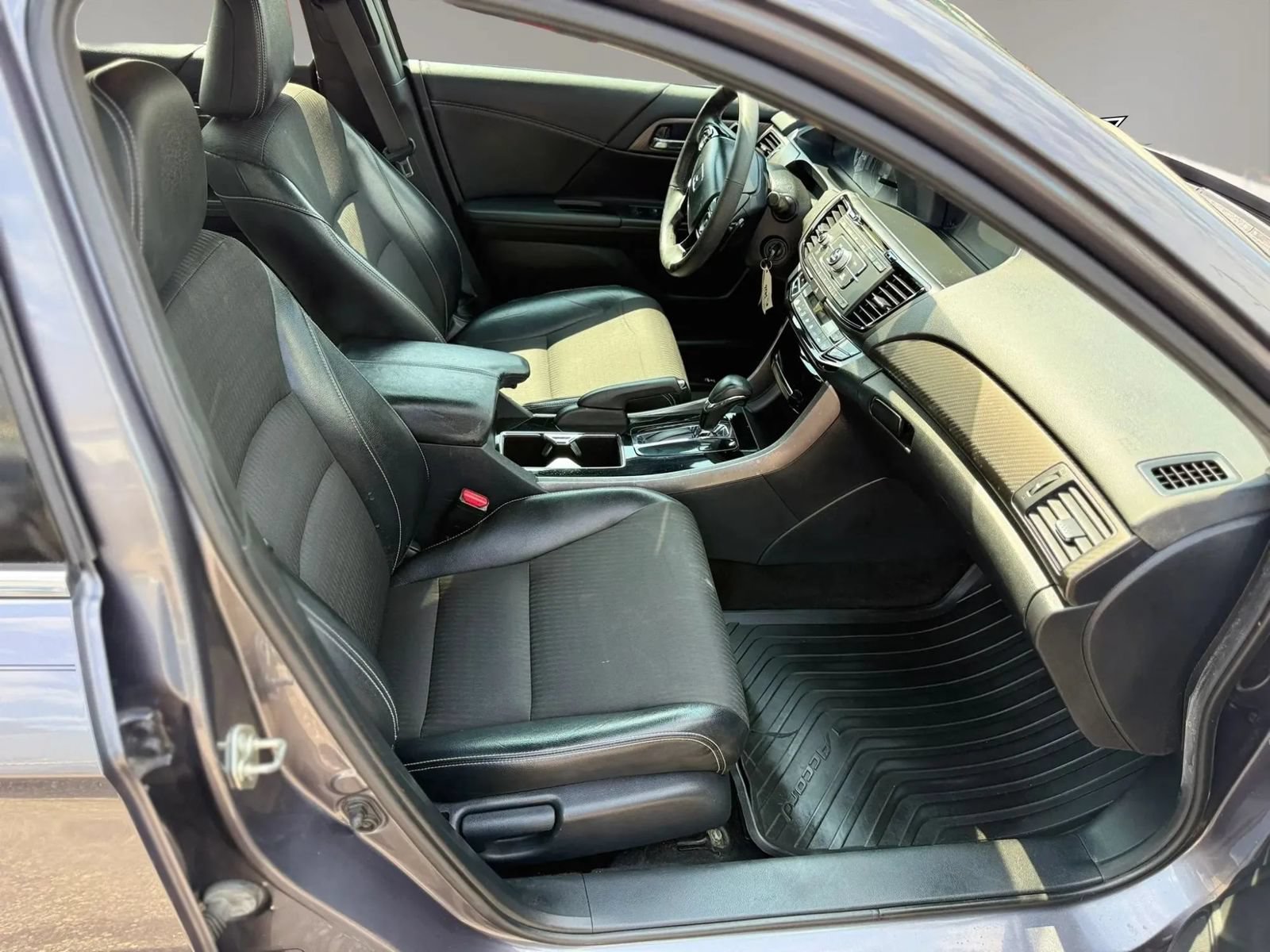 Used 2016 Honda Accord Sport image 13