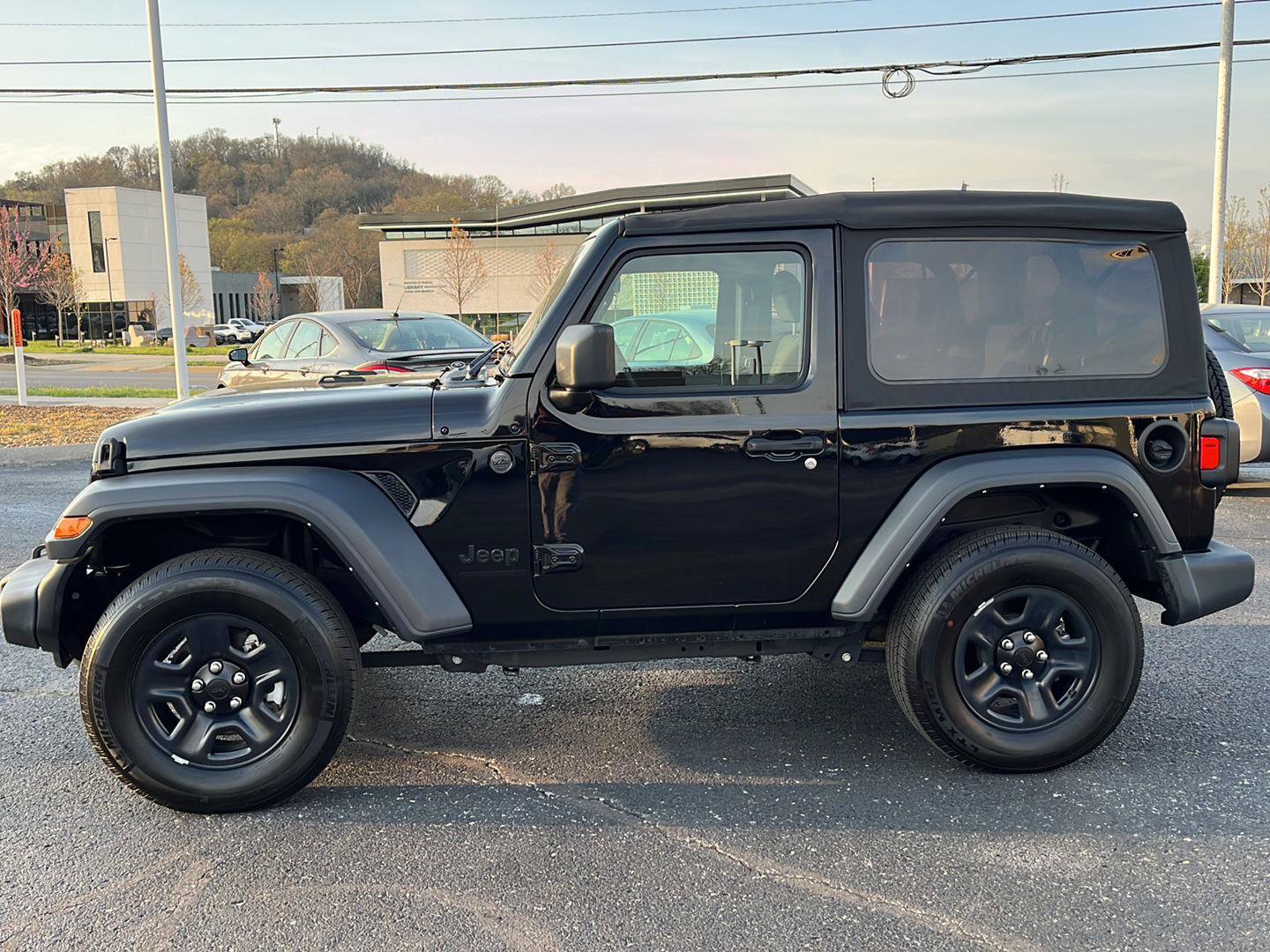 Used 2023 Jeep Wrangler Sport image 6