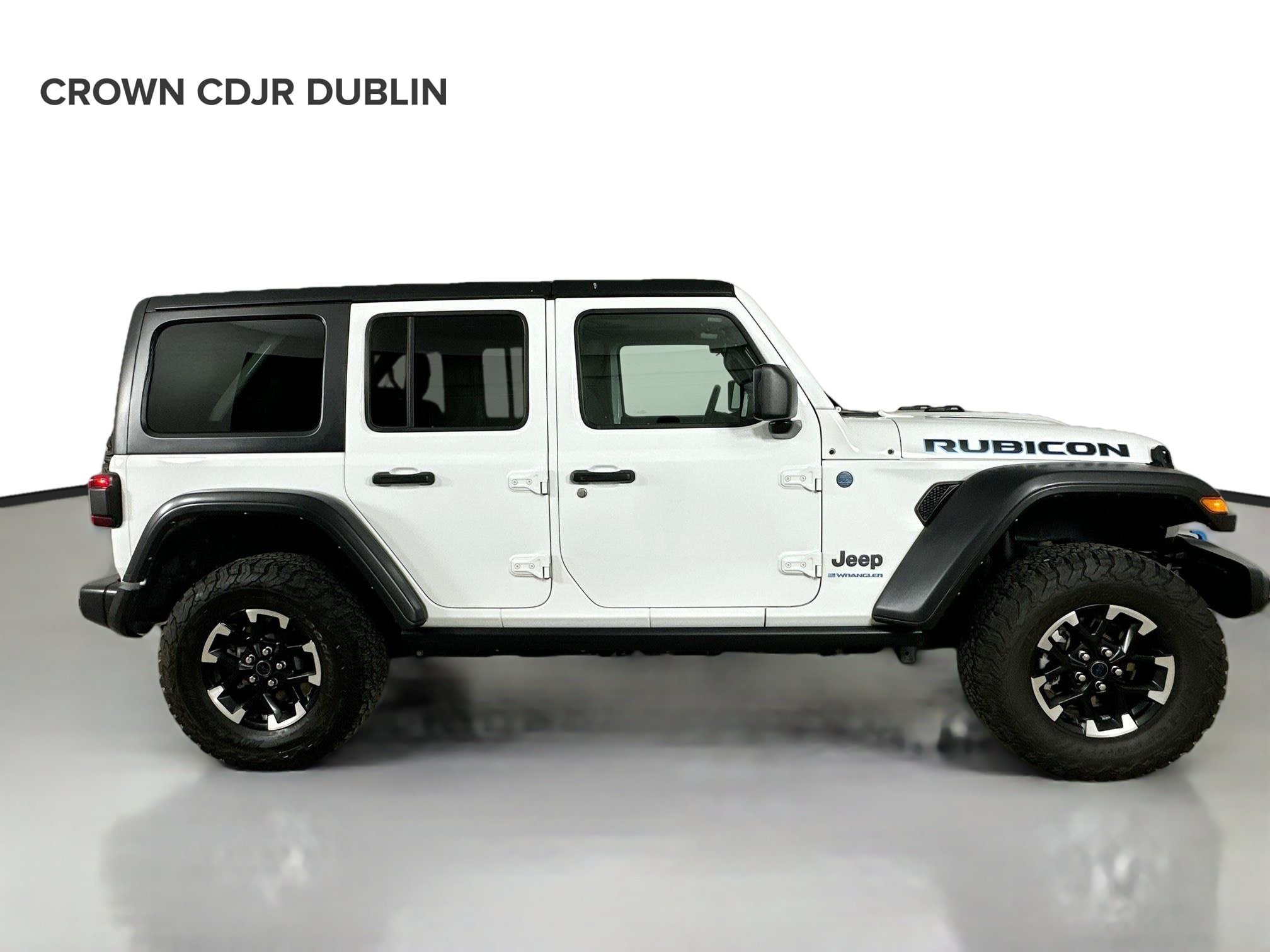 Used 2024 Jeep Wrangler Unlimited Rubicon 4xe w/ Convenience Group AWD/4WD image 5