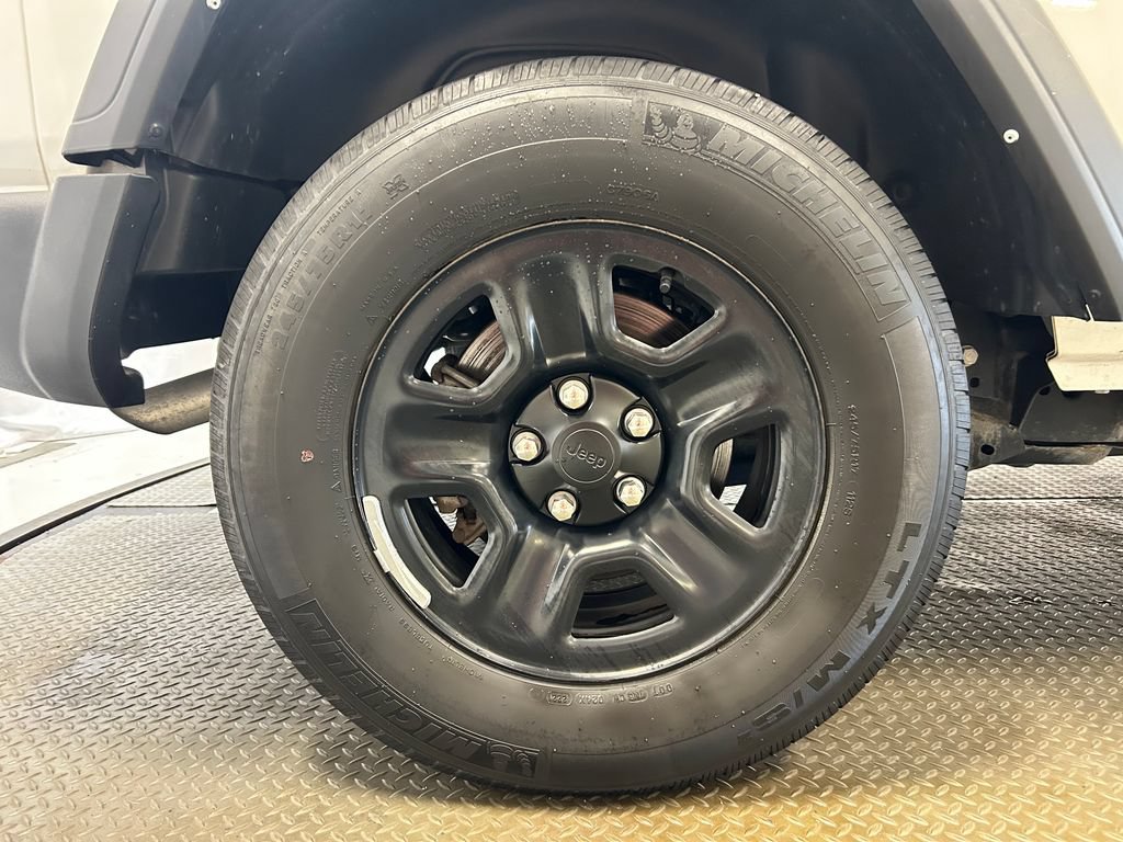 Used 2021 Jeep Wrangler Sport AWD/4WD image 27
