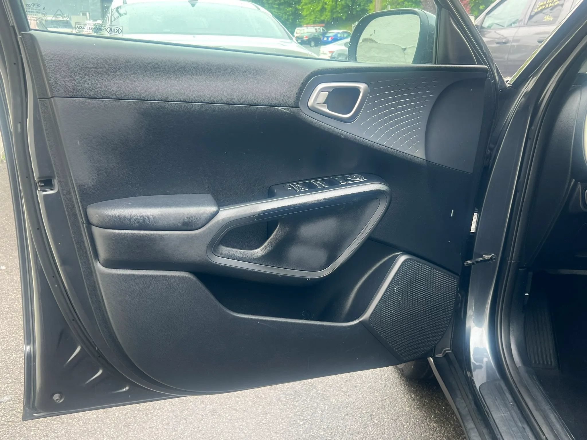 Used 2021 Kia Soul S FWD image 12