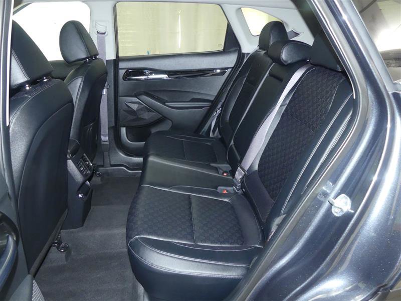 Used 2021 Kia Seltos SX w/ SX Sunroof Package AWD/4WD image 23