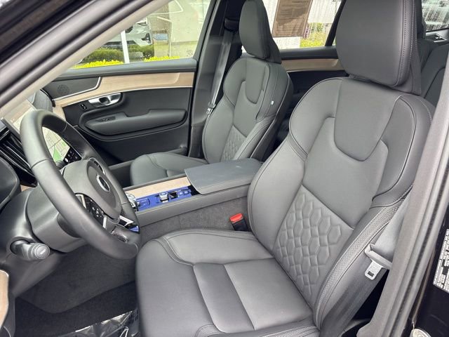 Used 2025 Volvo XC90 B6 Plus AWD/4WD image 19
