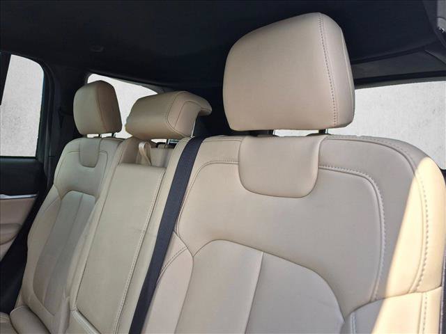 Used 2023 Jeep Grand Cherokee Limited AWD/4WD image 14