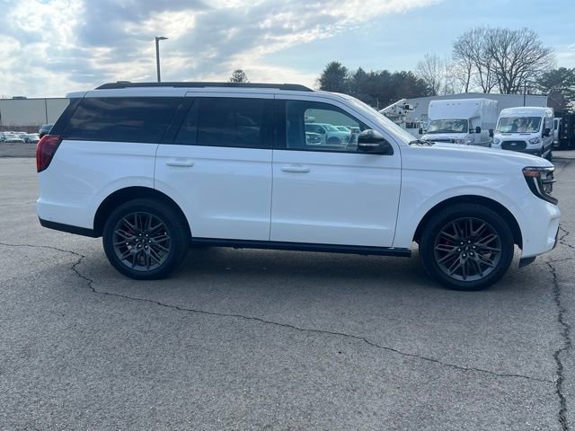 Used 2025 Ford Expedition Platinum w/ Stealth Performance Package AWD/4WD image 6