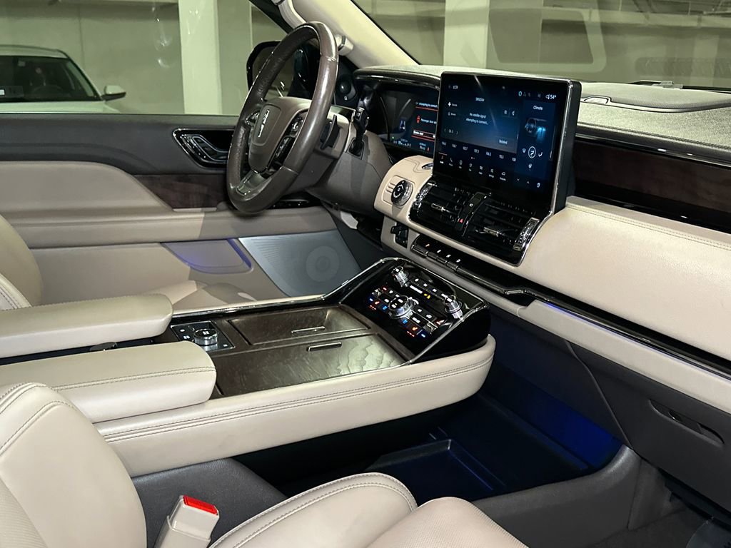 Used 2022 Lincoln Navigator L Reserve image 14