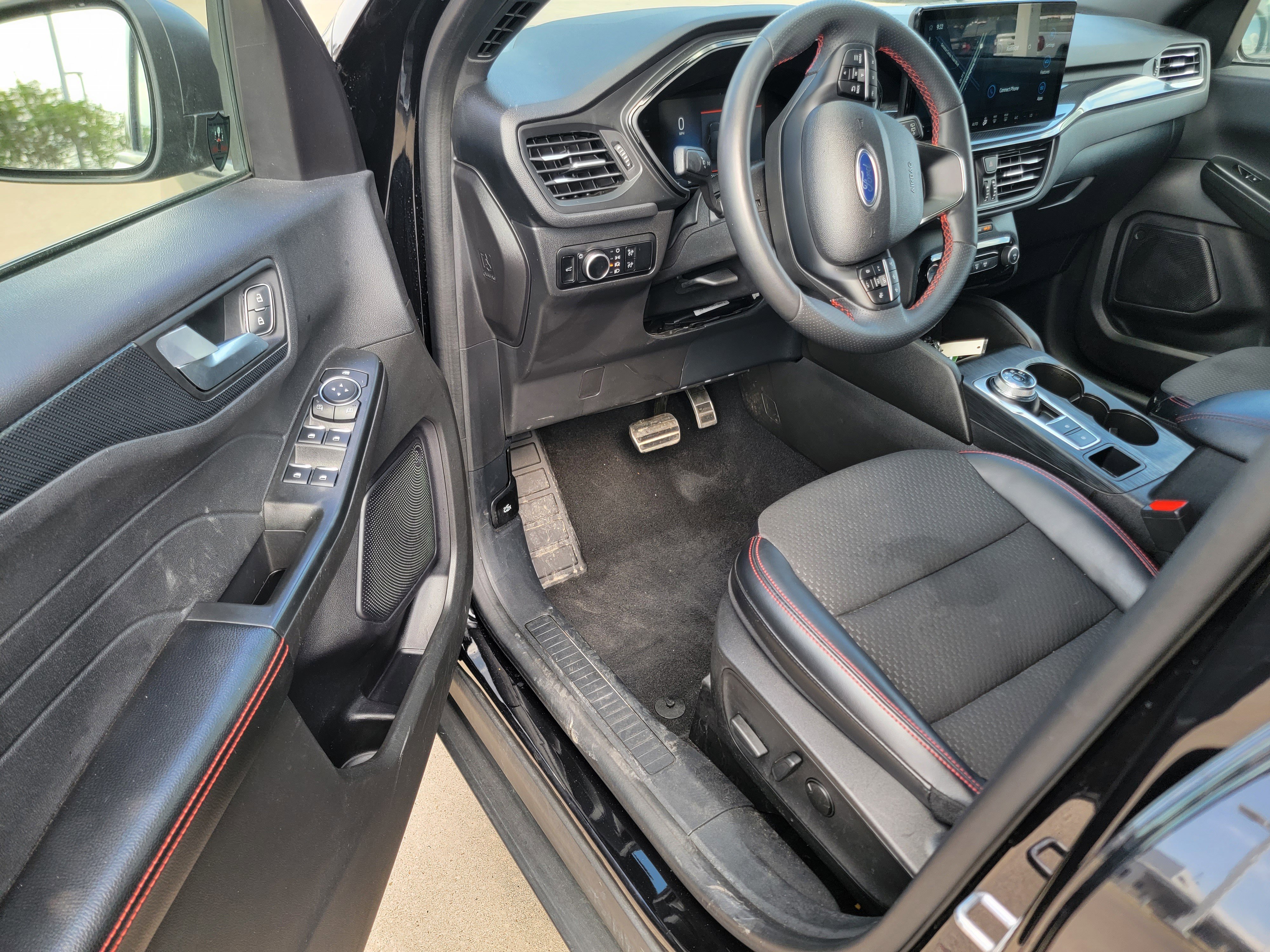 Used 2023 Ford Escape ST-Line w/ Tech Pack #1 image 14