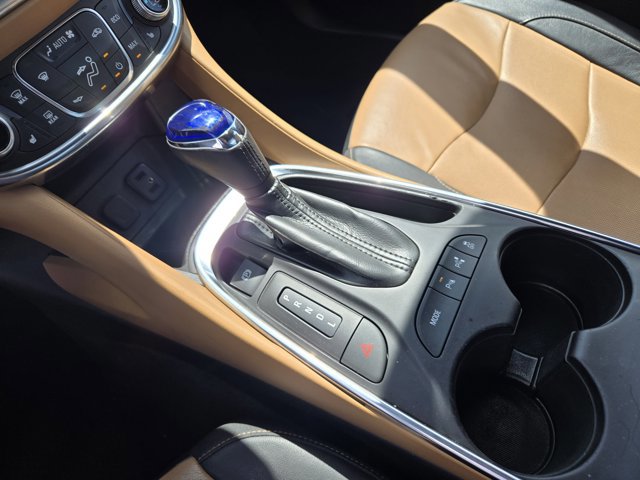 Used 2018 Chevrolet Volt Premier w/ Driver Confidence Package image 17