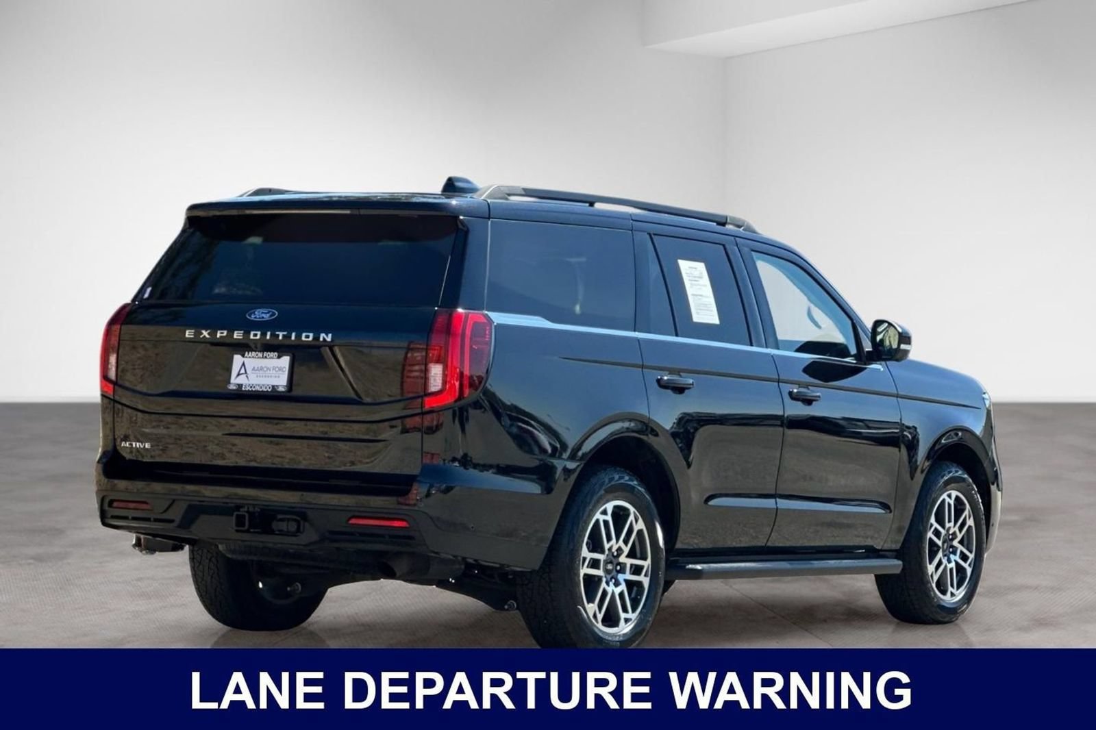 Used 2025 Ford Expedition Active AWD/4WD image 5