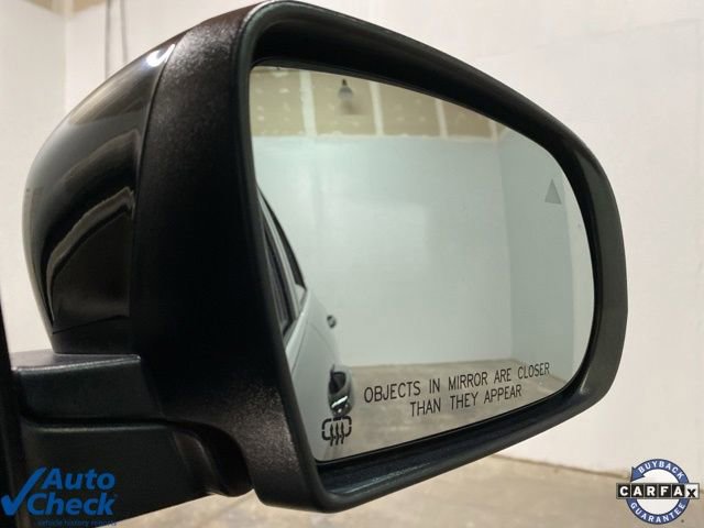 Used 2017 Jeep Cherokee Overland w/ Technology Group image 84
