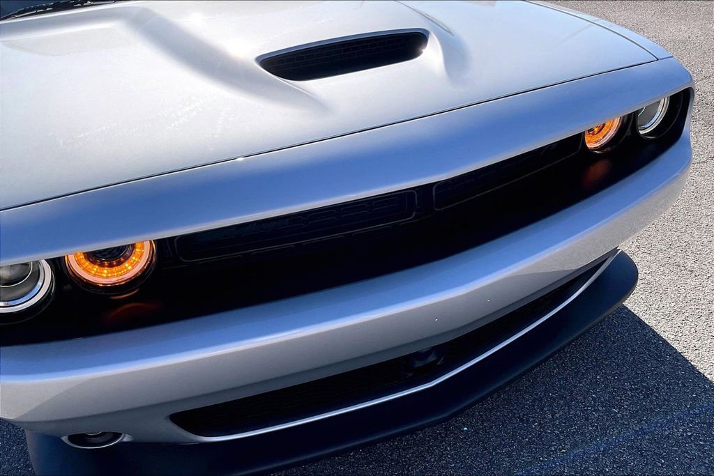 Used 2023 Dodge Challenger R/T w/ Plus Package image 27