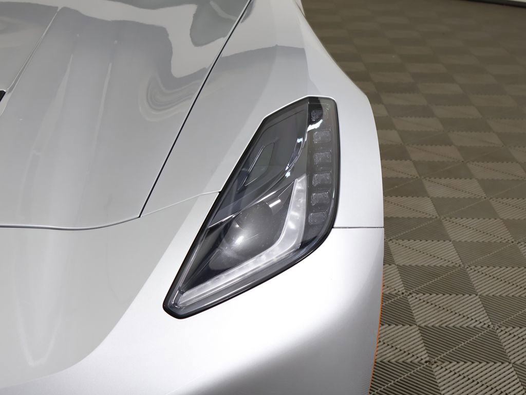 Used 2019 Chevrolet Corvette Stingray Coupe w/ 1LT RWD image 11