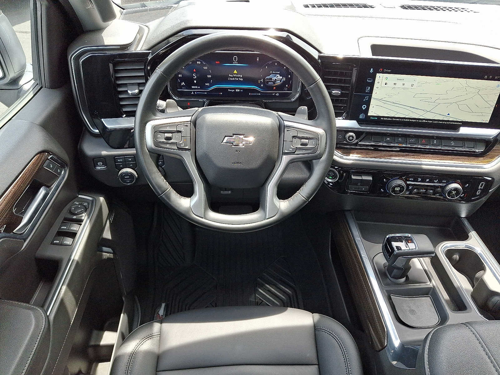 Used 2024 Chevrolet Silverado 1500 LT Trail Boss w/ Convenience Package II AWD/4WD image 12