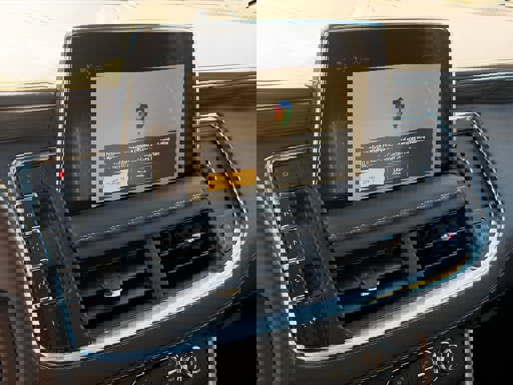 Used 2024 GMC Yukon XL SLT image 34