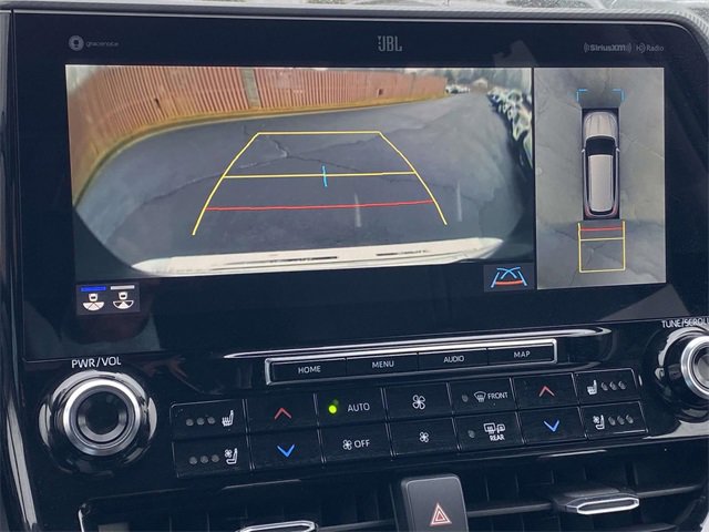 Used 2020 Toyota Highlander Platinum image 28