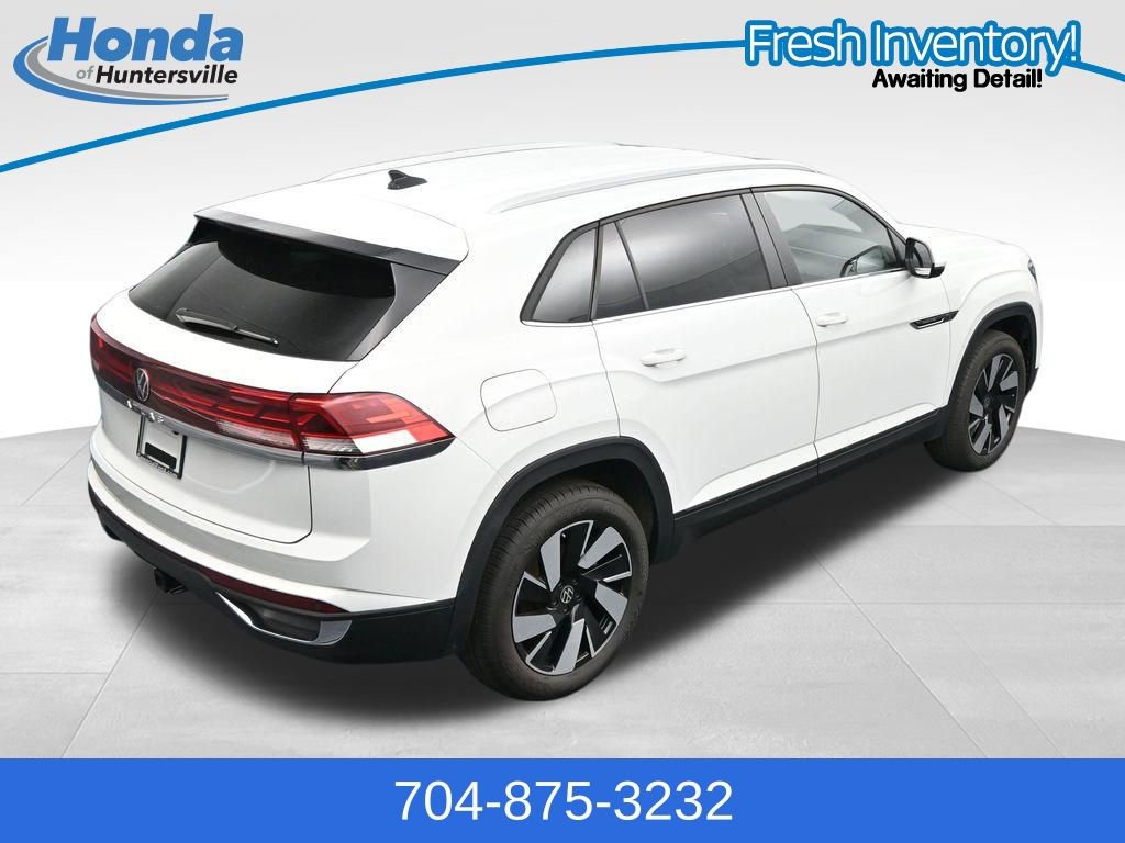Used 2025 Volkswagen Atlas Cross Sport SE FWD image 36