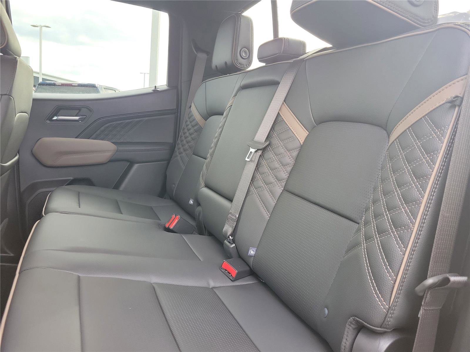 New 2026 GMC Canyon Denali image 26