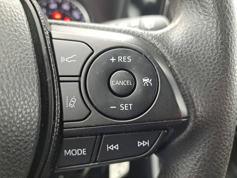 Used 2019 Toyota RAV4 LE w/ All Weather Liner Package AWD/4WD image 39