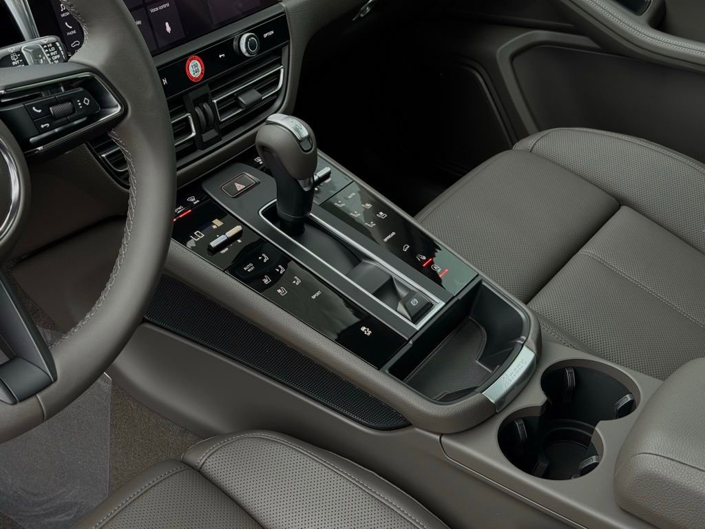 New 2025 Porsche Macan image 23