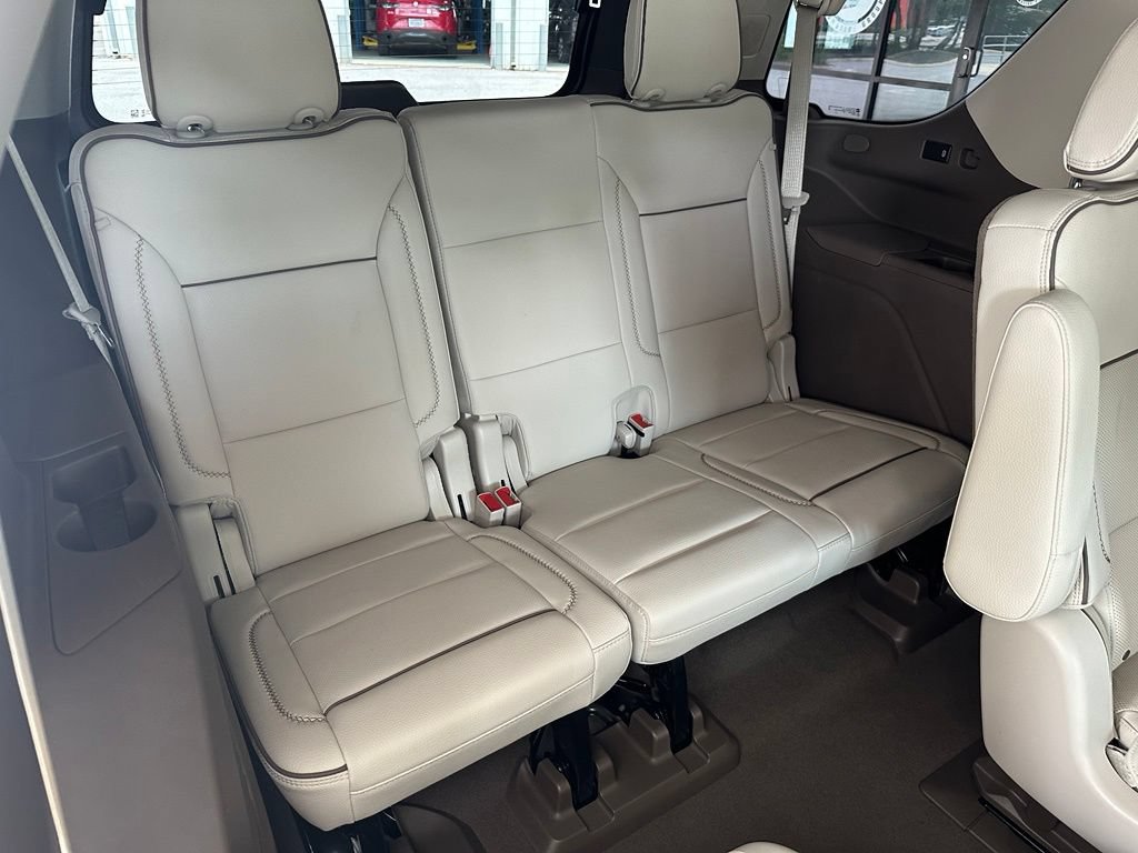 Used 2023 GMC Yukon Denali w/ Denali Reserve Package RWD image 41