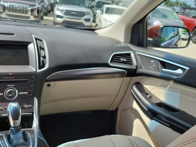 Used 2015 Ford Edge Titanium w/ Technology Package FWD image 22
