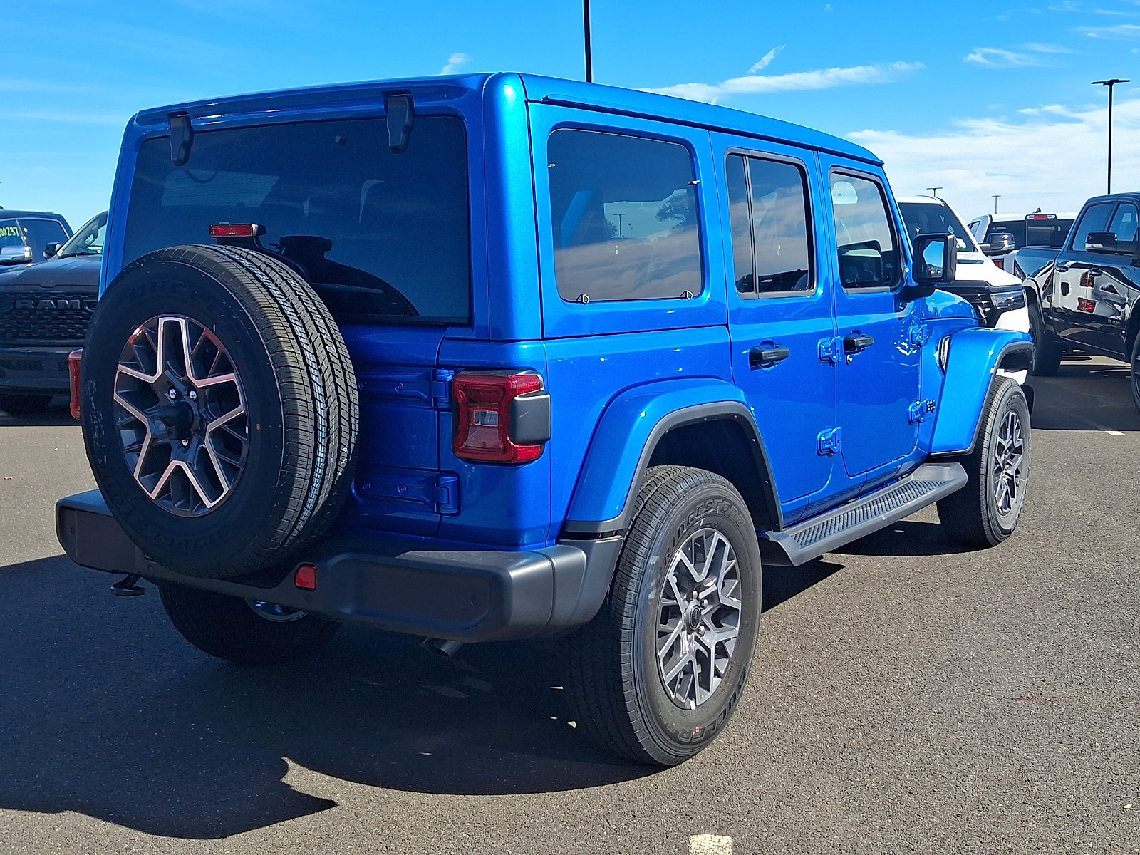New 2026 Jeep Wrangler Unlimited Sahara AWD/4WD image 4