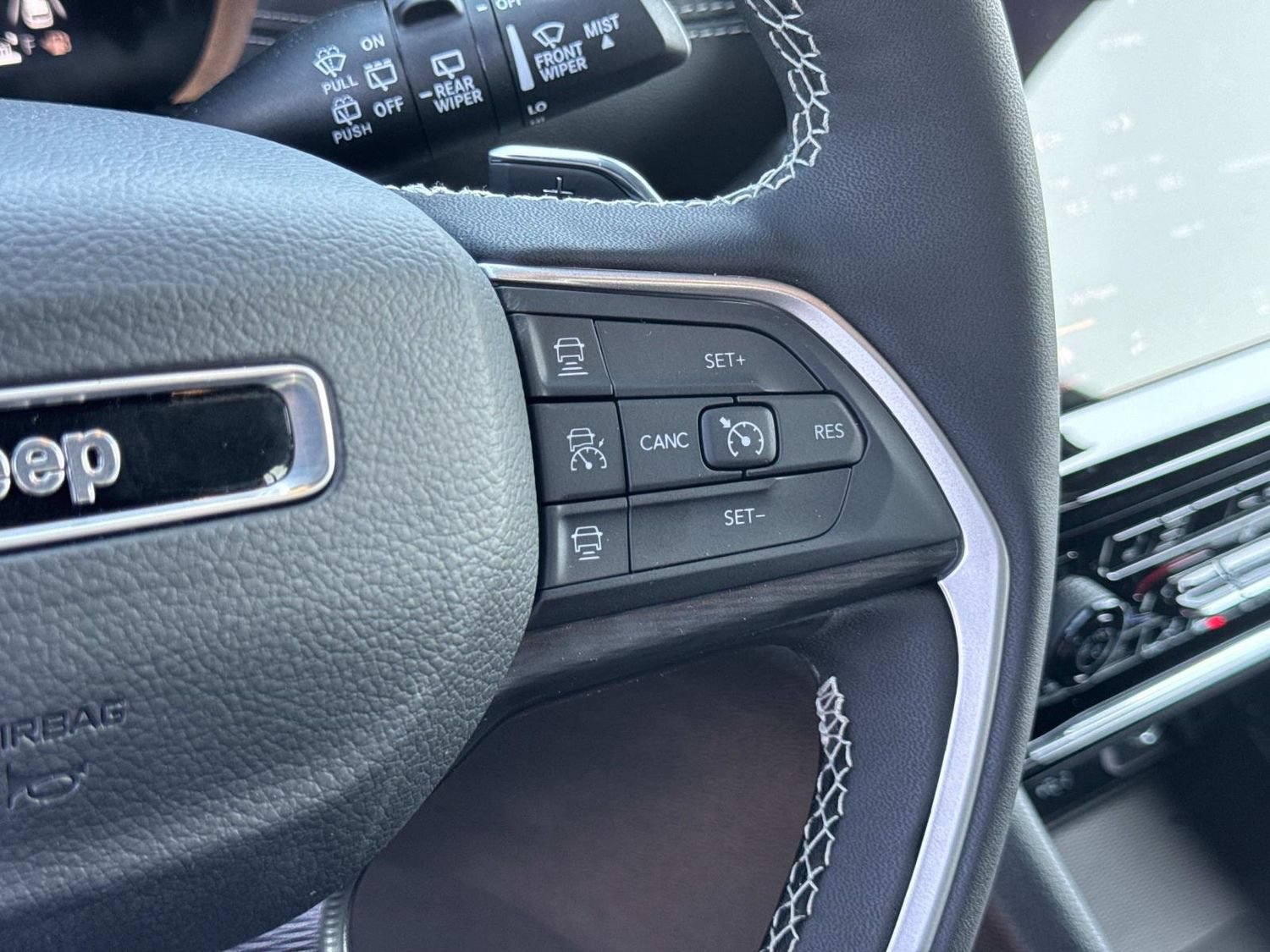 New 2026 Jeep Grand Cherokee Laredo X AWD/4WD image 32