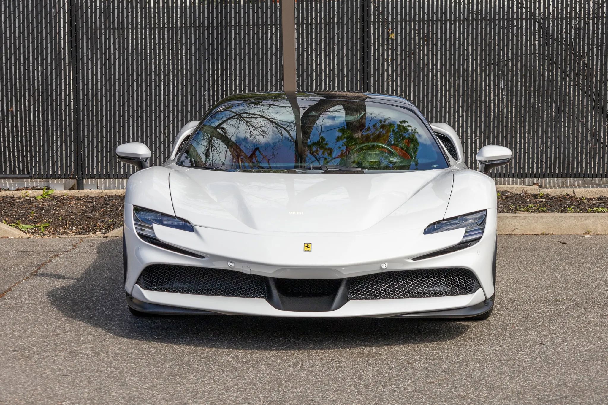 Used 2025 Ferrari SF90 Spider image 21