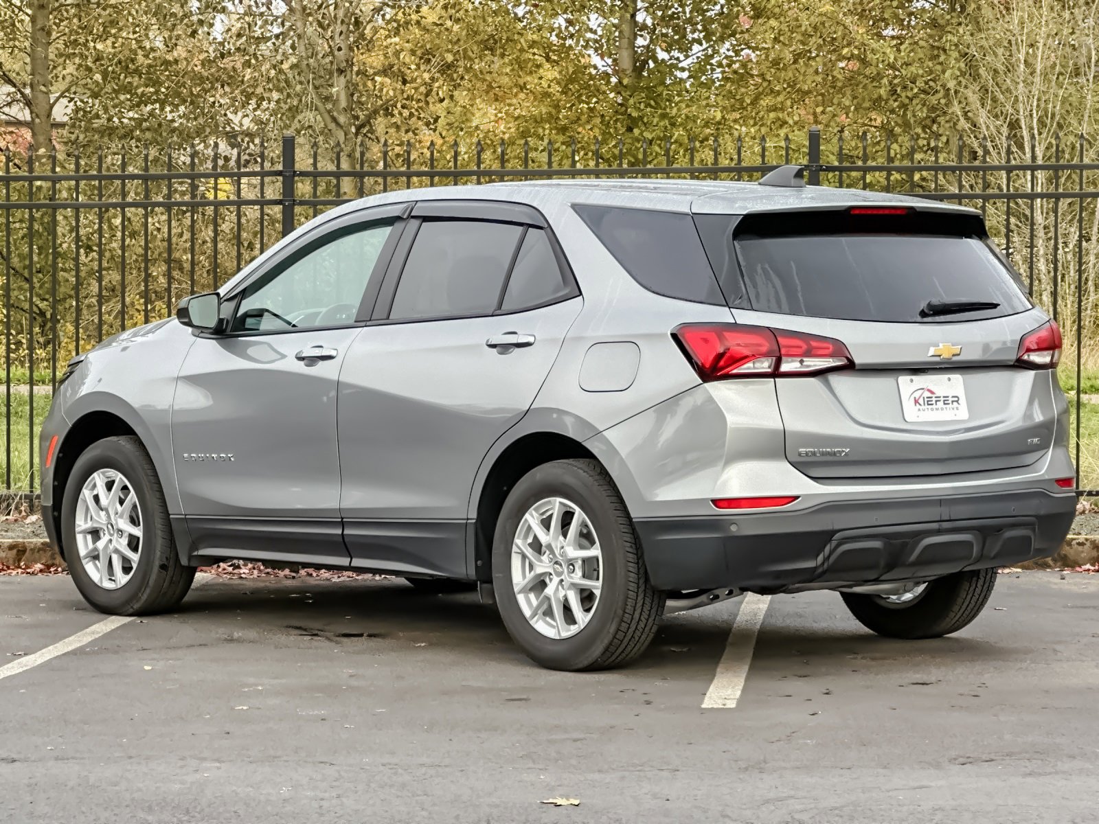 Used 2024 Chevrolet Equinox LS image 6