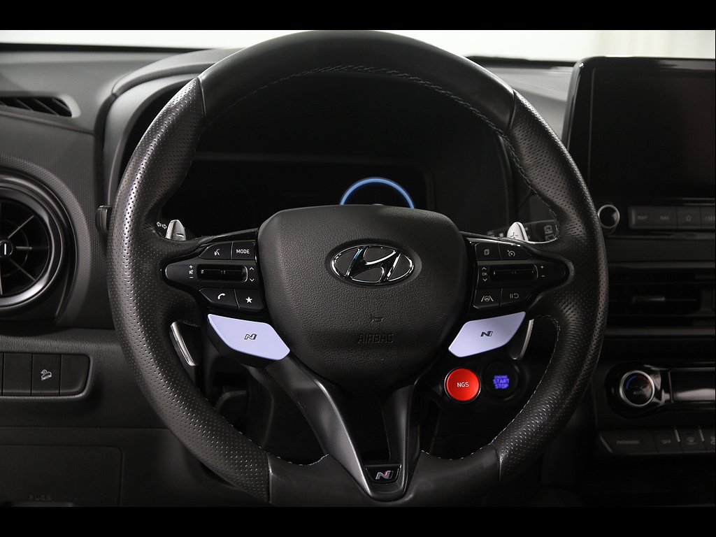 Certified 2022 Hyundai Kona N FWD image 7