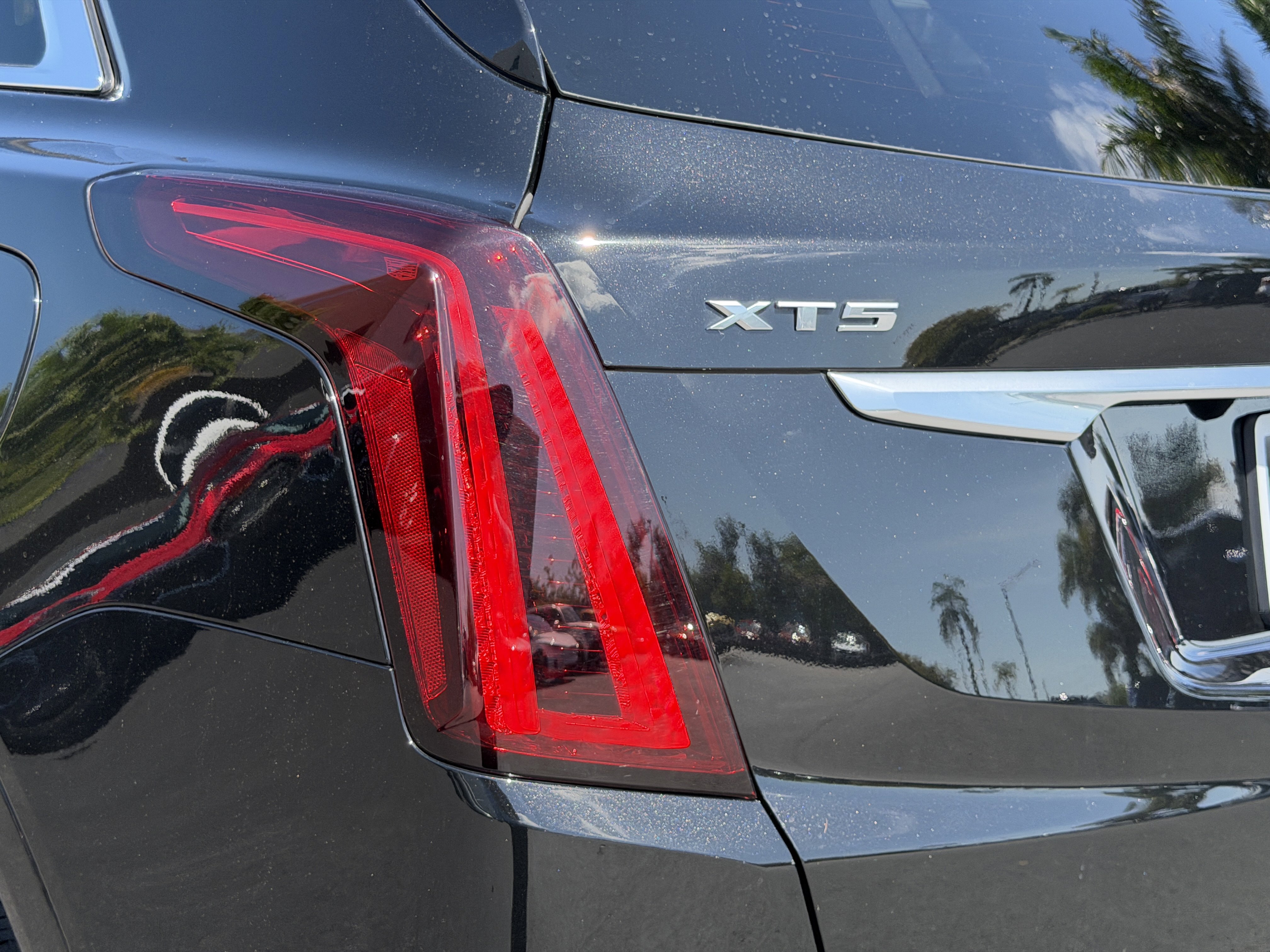 Used 2020 Cadillac XT5 Premium Luxury FWD image 9